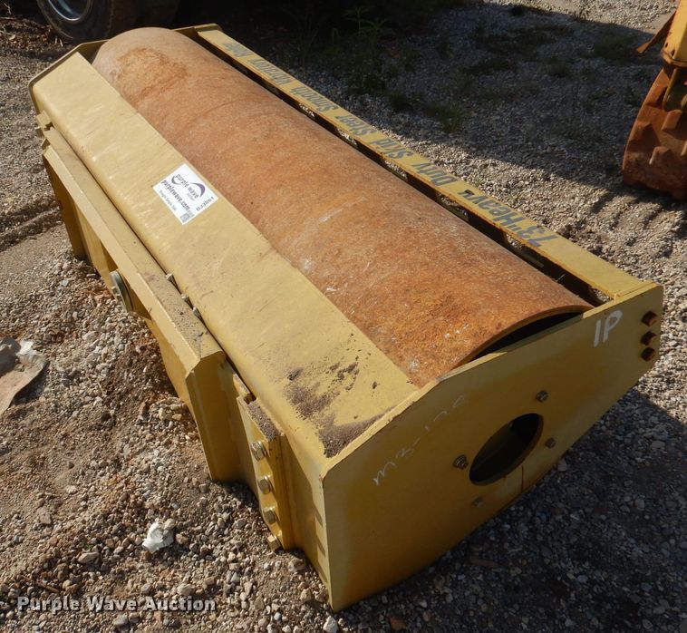 image for item DJ3861 Skid steer roller