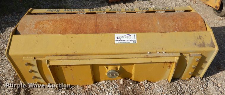image for item DJ3861 Skid steer roller