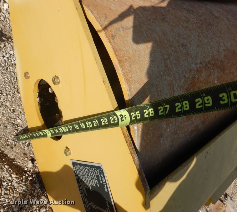 image for item DJ3861 Skid steer roller