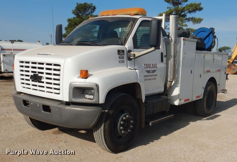 image for item DJ3862 2005 Chevrolet C7500  utility / service truck
