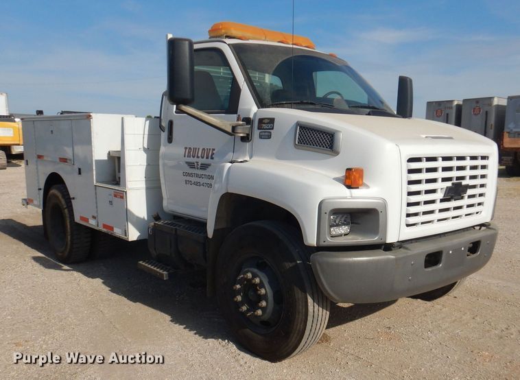 image for item DJ3862 2005 Chevrolet C7500  utility / service truck
