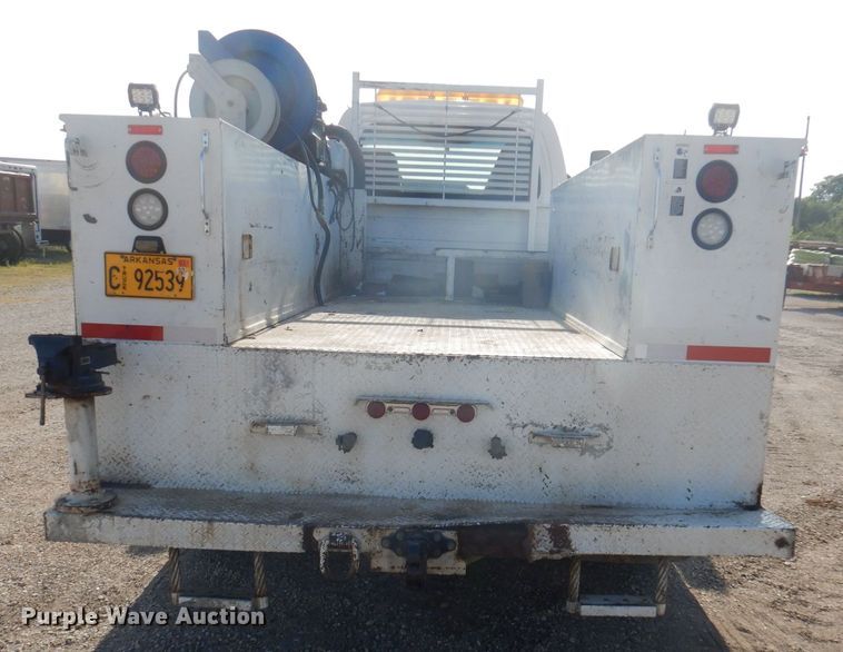 image for item DJ3862 2005 Chevrolet C7500  utility / service truck