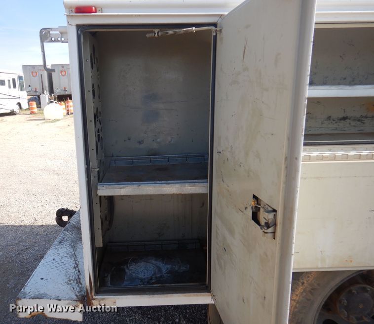 image for item DJ3862 2005 Chevrolet C7500  utility / service truck