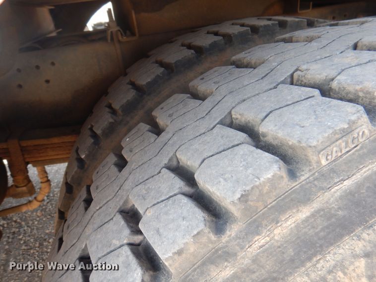 image for item DJ3862 2005 Chevrolet C7500  utility / service truck