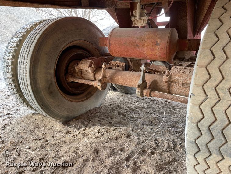 image for item DJ5027 1972 Lufkin  end dump trailer