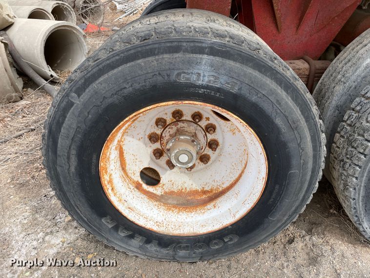 image for item DJ5027 1972 Lufkin  end dump trailer