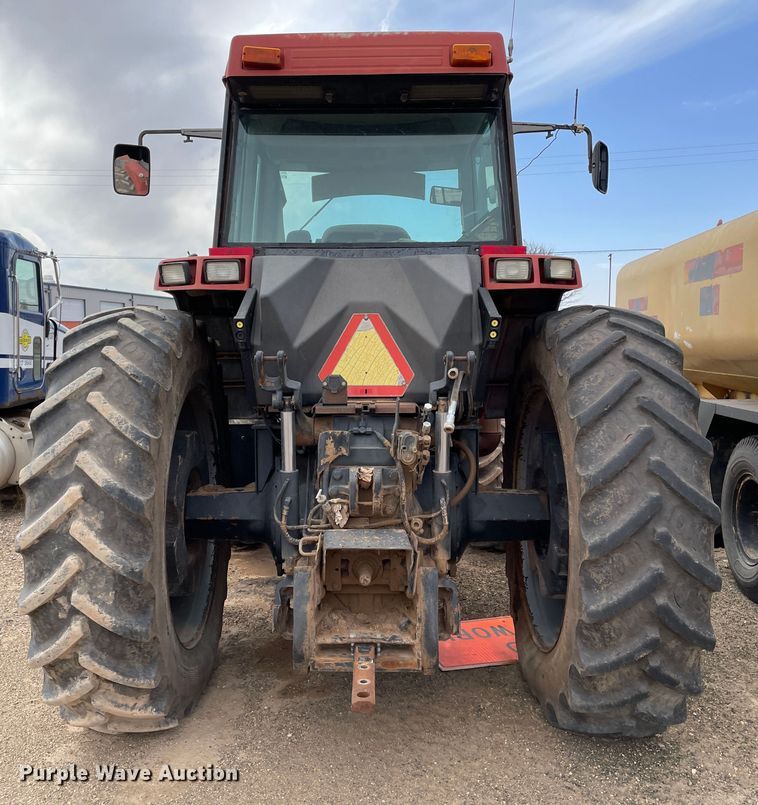 image for item DJ5028 1997 Case IH 8940  MFWD tractor