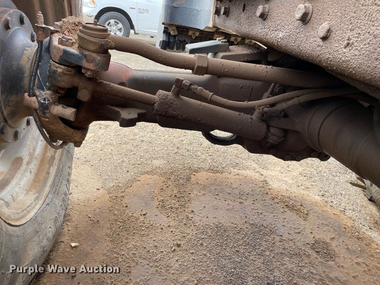 image for item DJ5028 1997 Case IH 8940  MFWD tractor