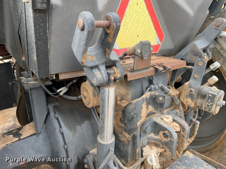 image for item DJ5028 1997 Case IH 8940  MFWD tractor