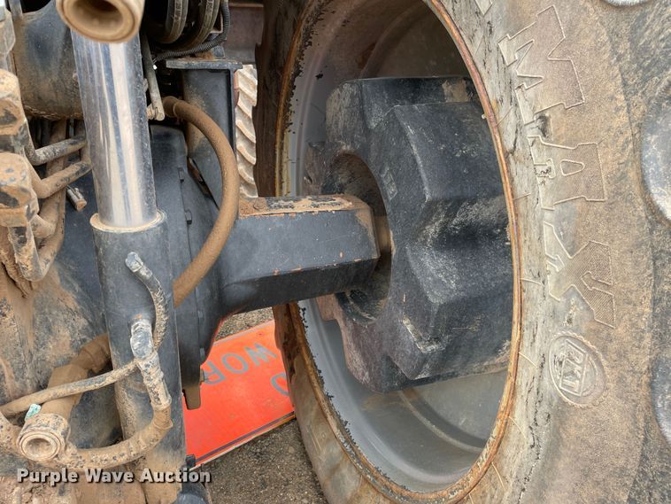 image for item DJ5028 1997 Case IH 8940  MFWD tractor