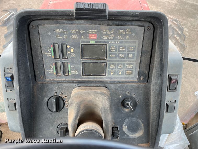 image for item DJ5028 1997 Case IH 8940  MFWD tractor