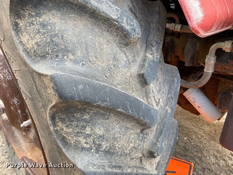 image for item DJ5028 1997 Case IH 8940  MFWD tractor