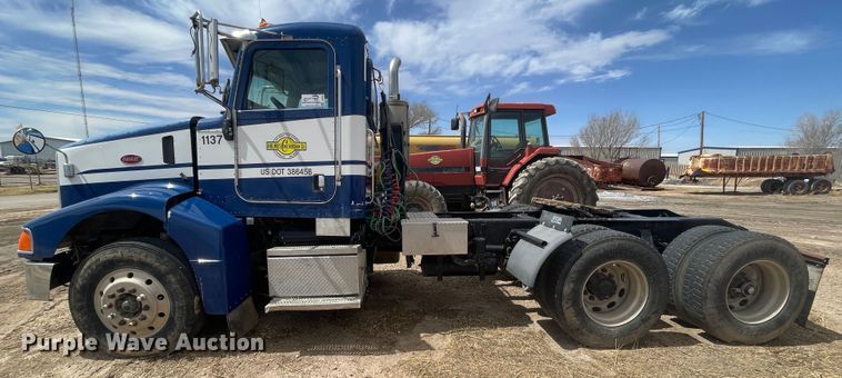 image for item DJ5029 2006 Peterbilt 385  semi truck