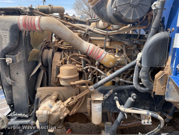 image for item DJ5029 2006 Peterbilt 385  semi truck