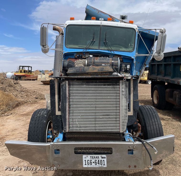 image for item DJ5030 1988 Kenworth T800  dump truck