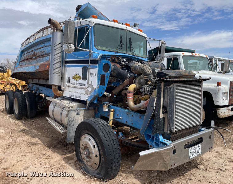 image for item DJ5030 1988 Kenworth T800  dump truck