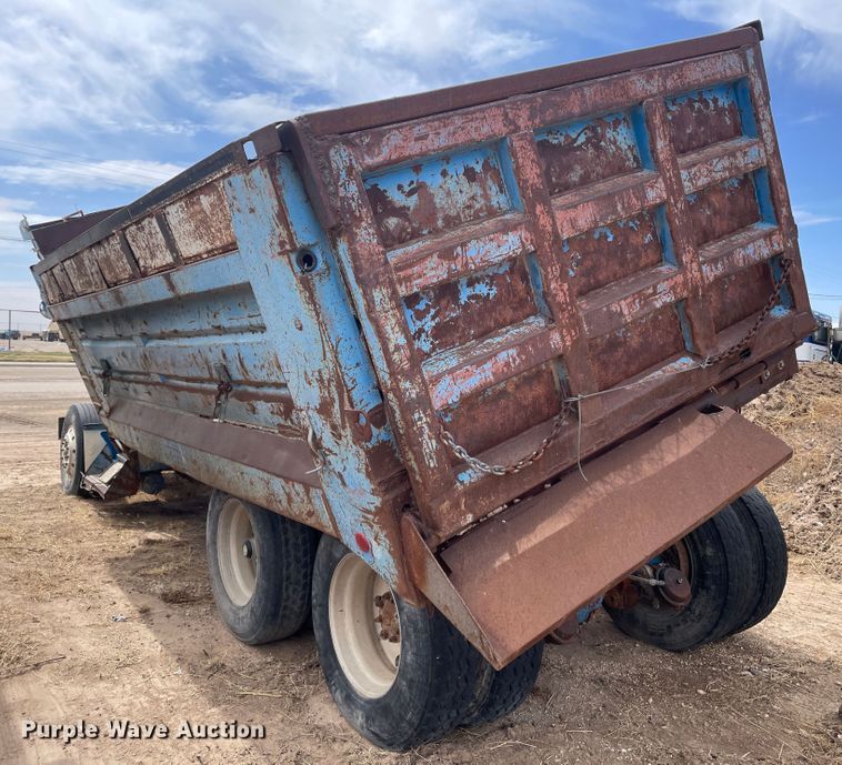 image for item DJ5030 1988 Kenworth T800  dump truck