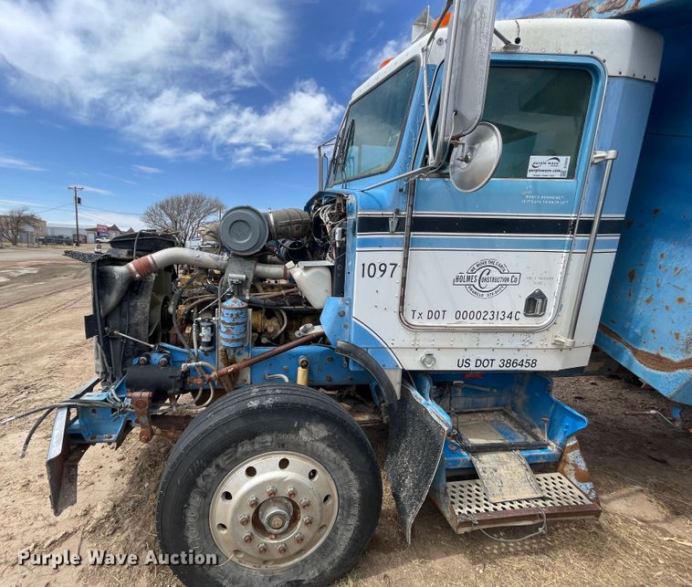 image for item DJ5030 1988 Kenworth T800  dump truck