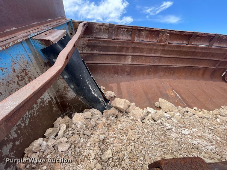 image for item DJ5030 1988 Kenworth T800  dump truck