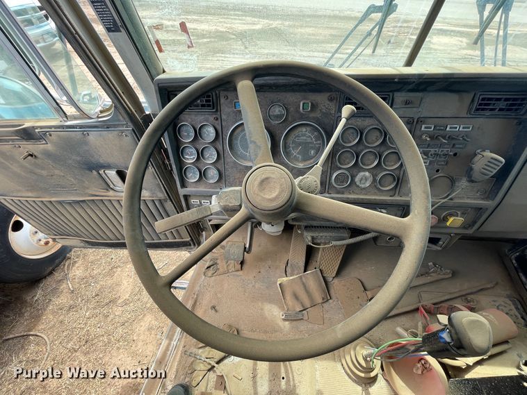 image for item DJ5030 1988 Kenworth T800  dump truck