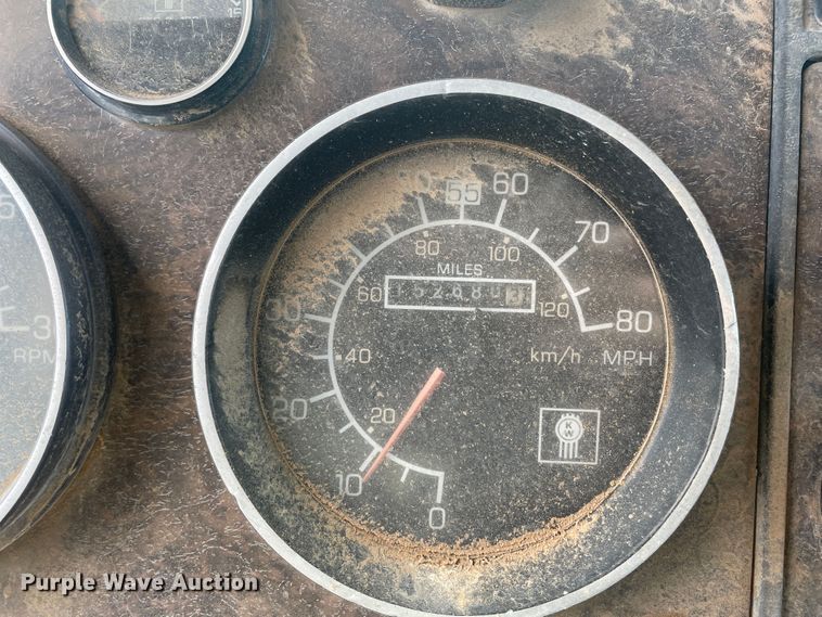 image for item DJ5030 1988 Kenworth T800  dump truck