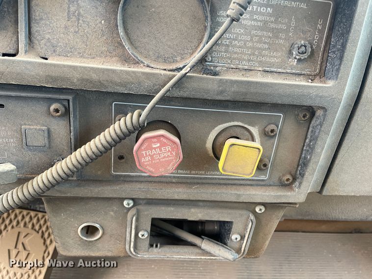 image for item DJ5030 1988 Kenworth T800  dump truck