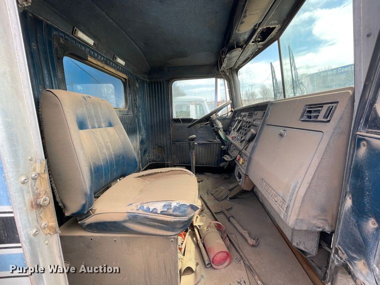 image for item DJ5030 1988 Kenworth T800  dump truck