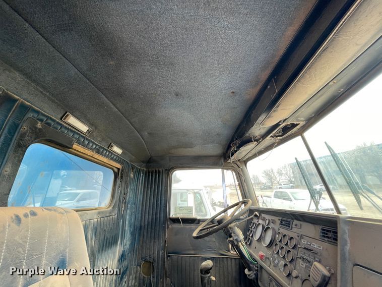 image for item DJ5030 1988 Kenworth T800  dump truck