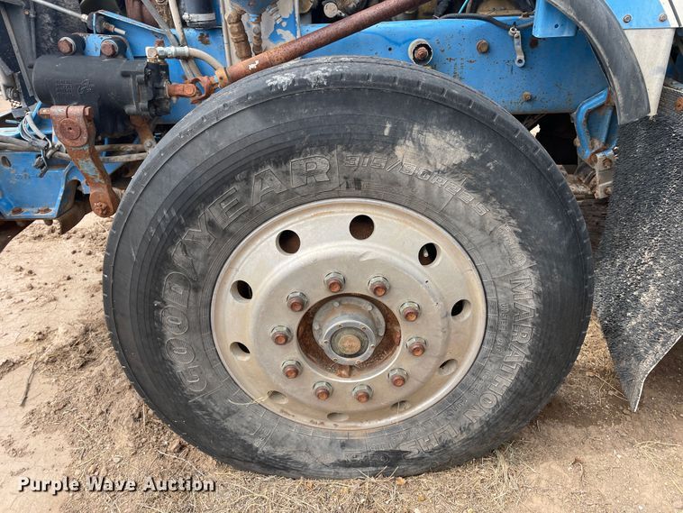 image for item DJ5030 1988 Kenworth T800  dump truck