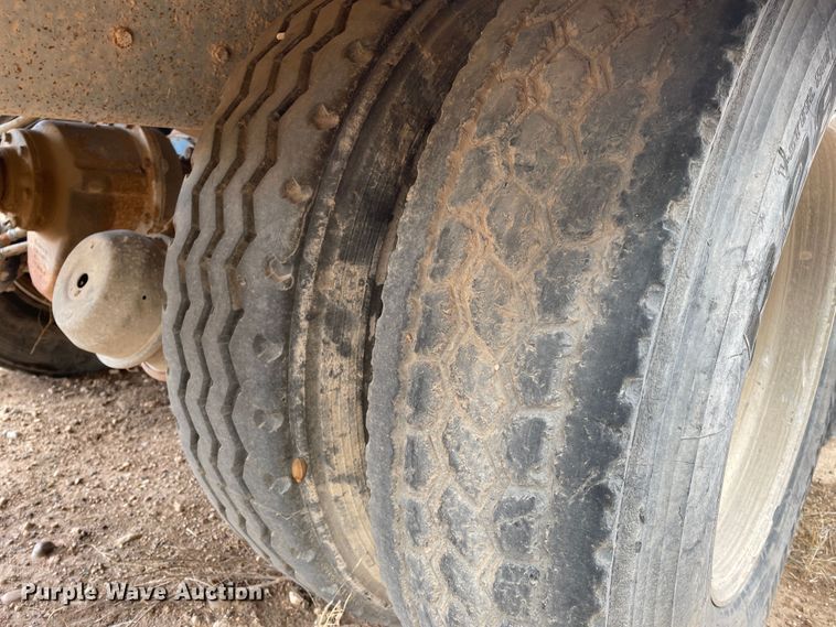 image for item DJ5030 1988 Kenworth T800  dump truck