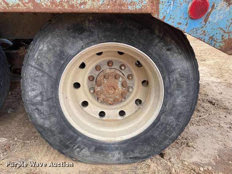 image for item DJ5030 1988 Kenworth T800  dump truck