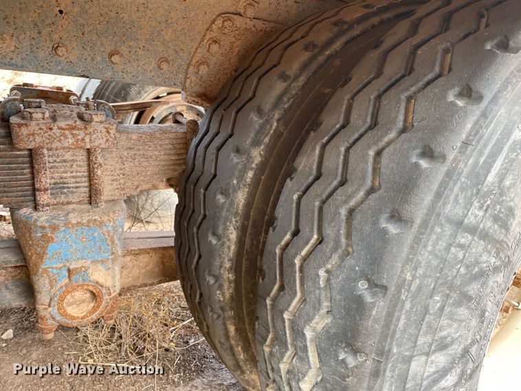 image for item DJ5030 1988 Kenworth T800  dump truck