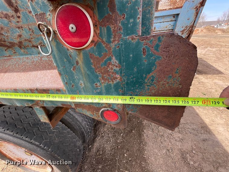 image for item DJ5031 1986 International 1654  dump truck