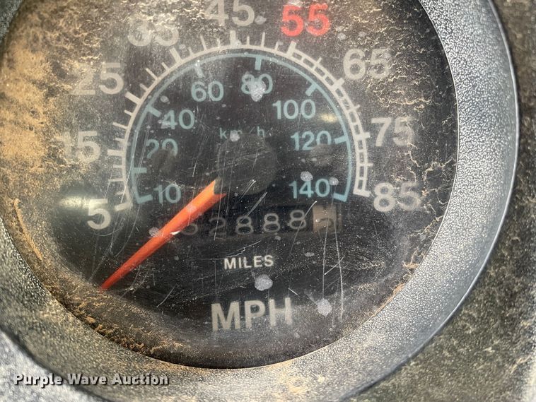 image for item DJ5031 1986 International 1654  dump truck