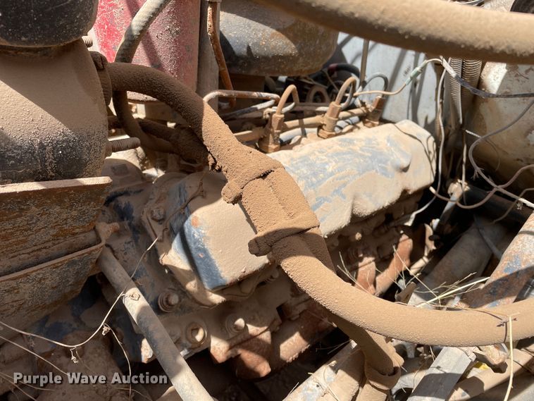 image for item DJ5031 1986 International 1654  dump truck