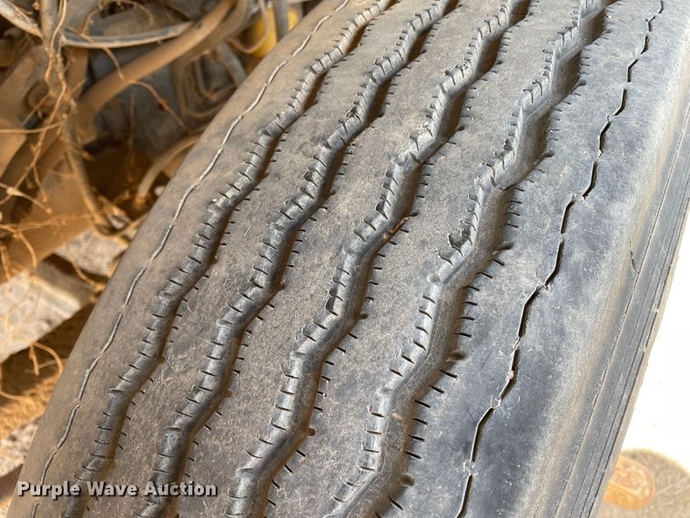 image for item DJ5031 1986 International 1654  dump truck