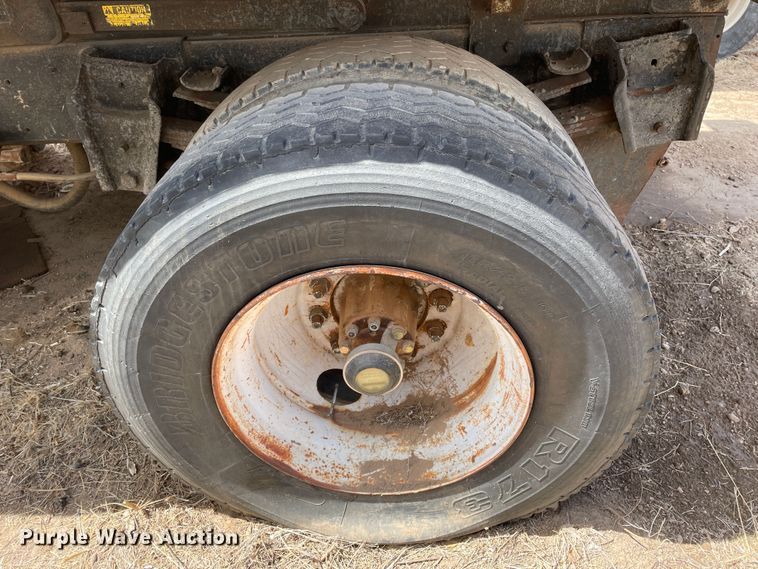 image for item DJ5031 1986 International 1654  dump truck