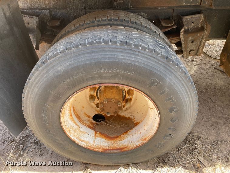 image for item DJ5031 1986 International 1654  dump truck