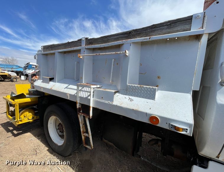 image for item DJ5032 1986 GMC C6000  dump truck