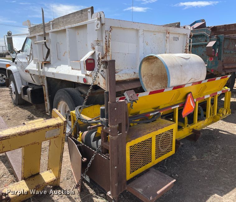 image for item DJ5032 1986 GMC C6000  dump truck