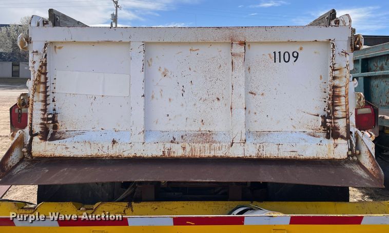 image for item DJ5032 1986 GMC C6000  dump truck