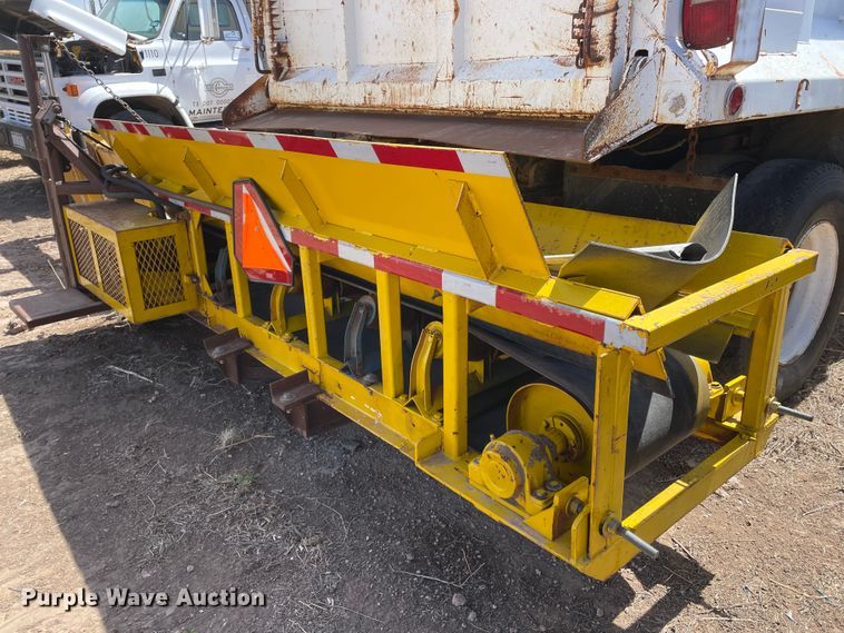 image for item DJ5032 1986 GMC C6000  dump truck