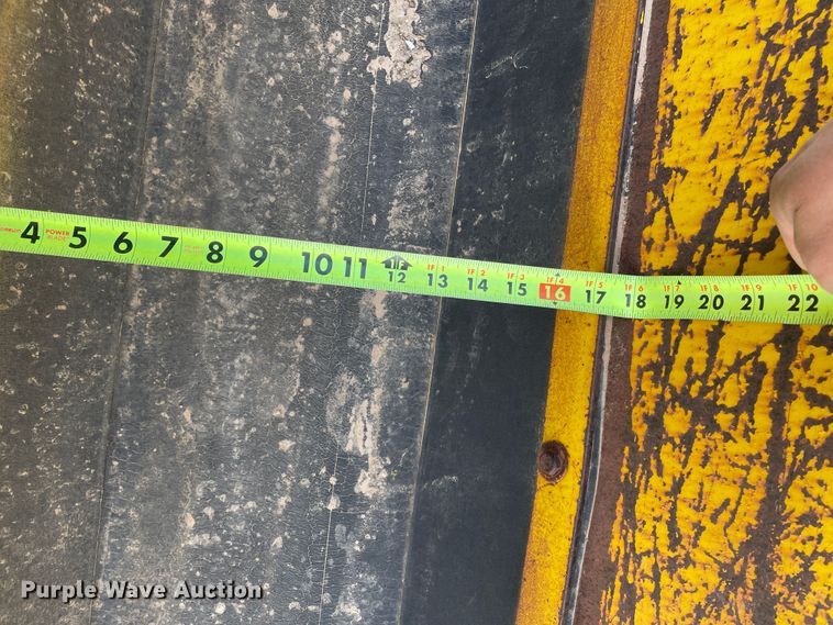 image for item DJ5032 1986 GMC C6000  dump truck