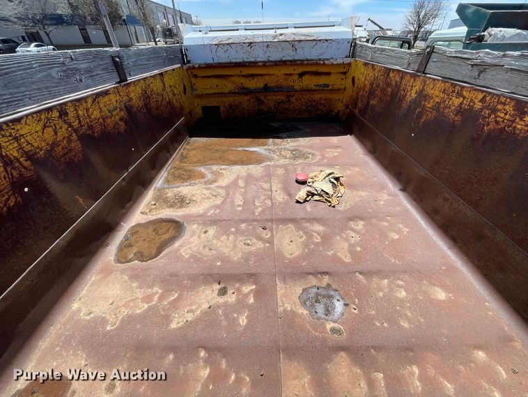 image for item DJ5032 1986 GMC C6000  dump truck