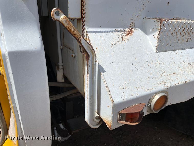 image for item DJ5032 1986 GMC C6000  dump truck