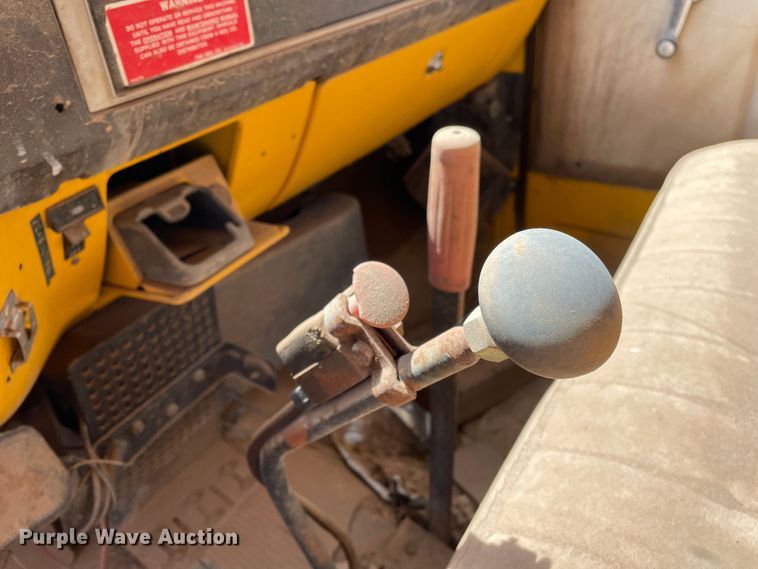 image for item DJ5032 1986 GMC C6000  dump truck