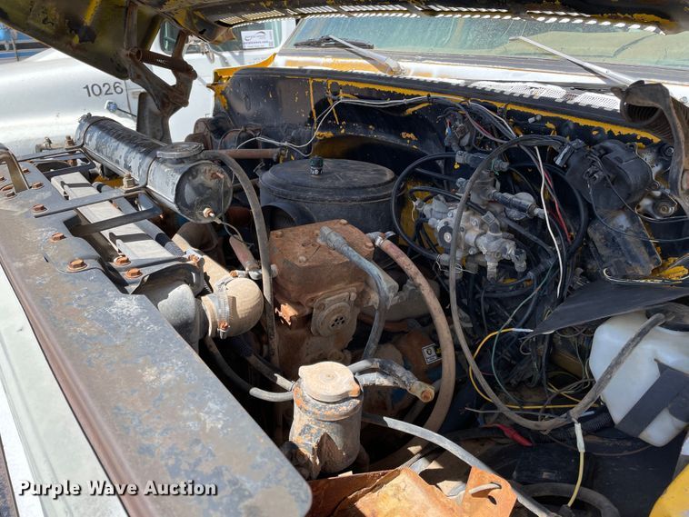 image for item DJ5032 1986 GMC C6000  dump truck