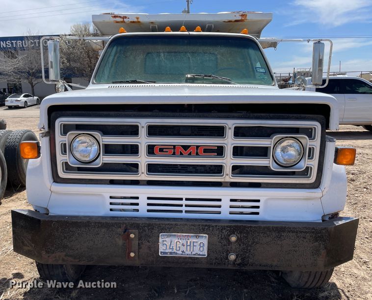 image for item DJ5033 1988 GMC C6000  dump truck