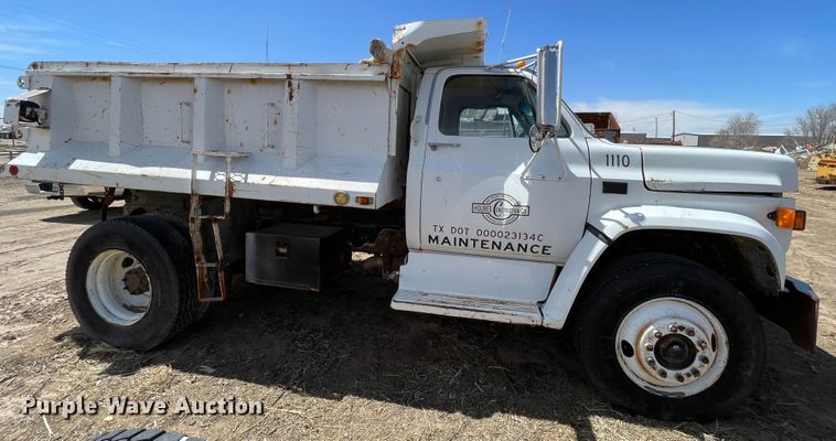 image for item DJ5033 1988 GMC C6000  dump truck