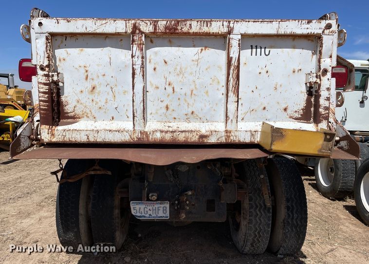 image for item DJ5033 1988 GMC C6000  dump truck